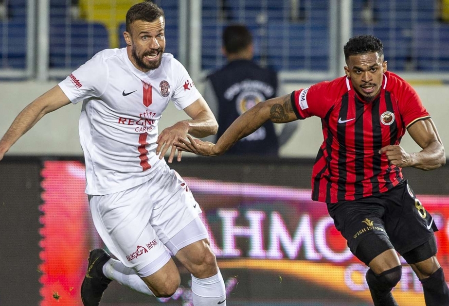 “Antalyaspor” “Gənclərbirliyi” ilə heç-heçə edib