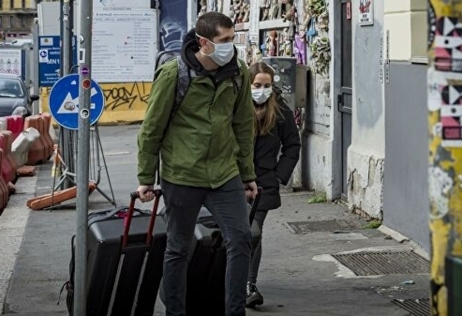 Coronavirus: Italians barred from Austria to stop spread