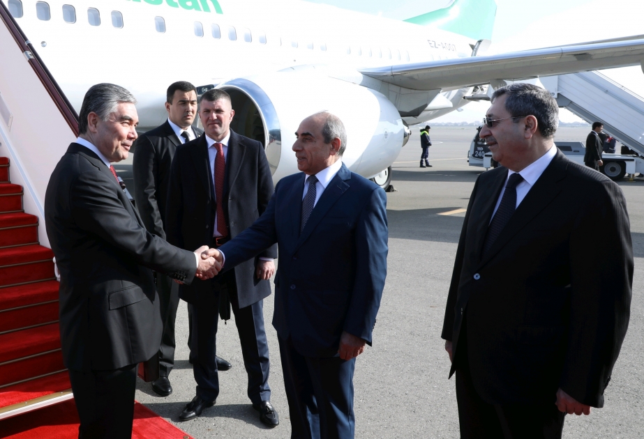 Le président turkmène entame une visite officielle en Azerbaïdjan