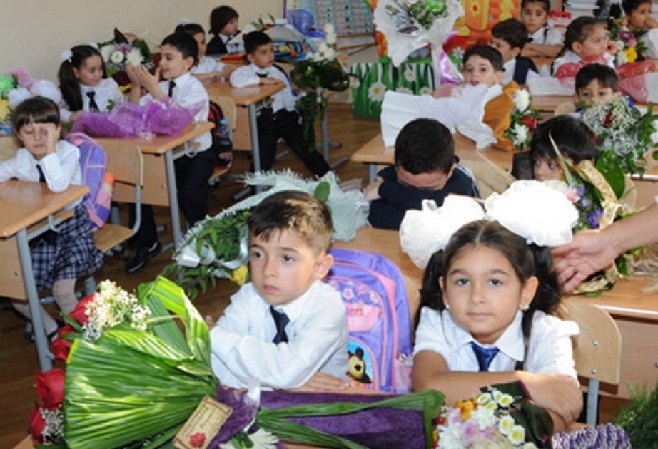 Yaşı 8-dən yuxarı olan uşaqların birinci sinfə qəbulu mümkündürmü?
