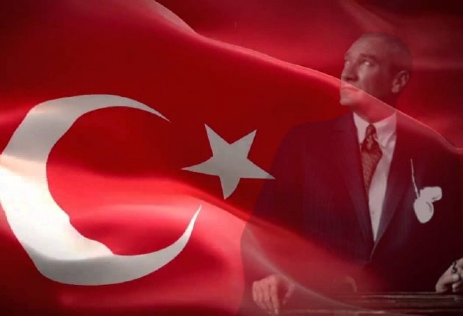 Doxsan doqquz yaşlı İstiqlal Marşı
