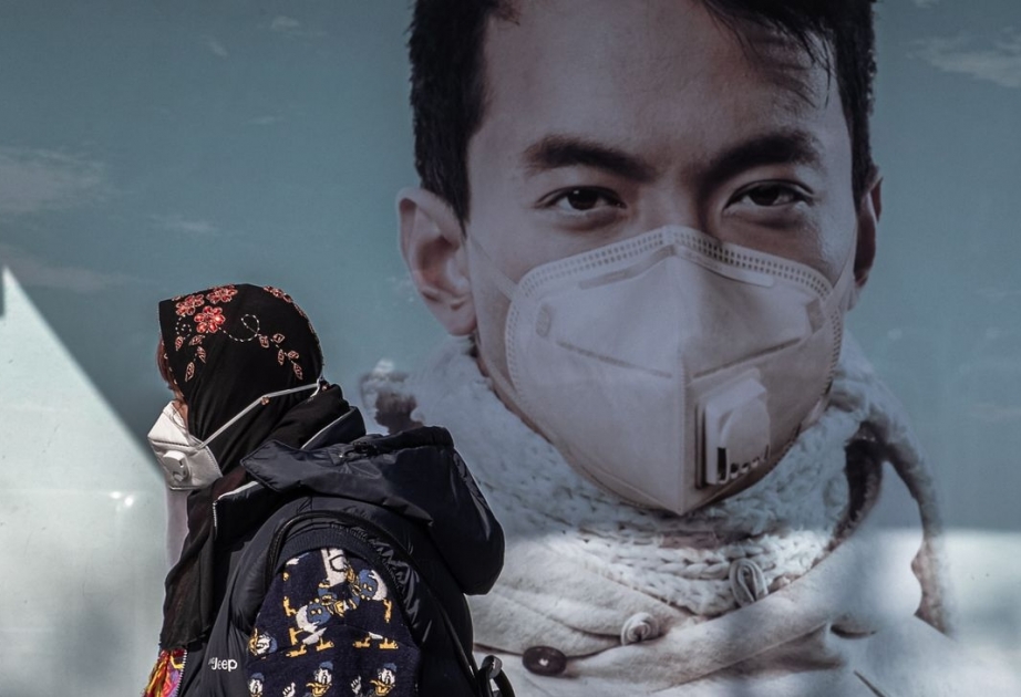 China da por superado el pico de transmisiones de COVID-19 en el país