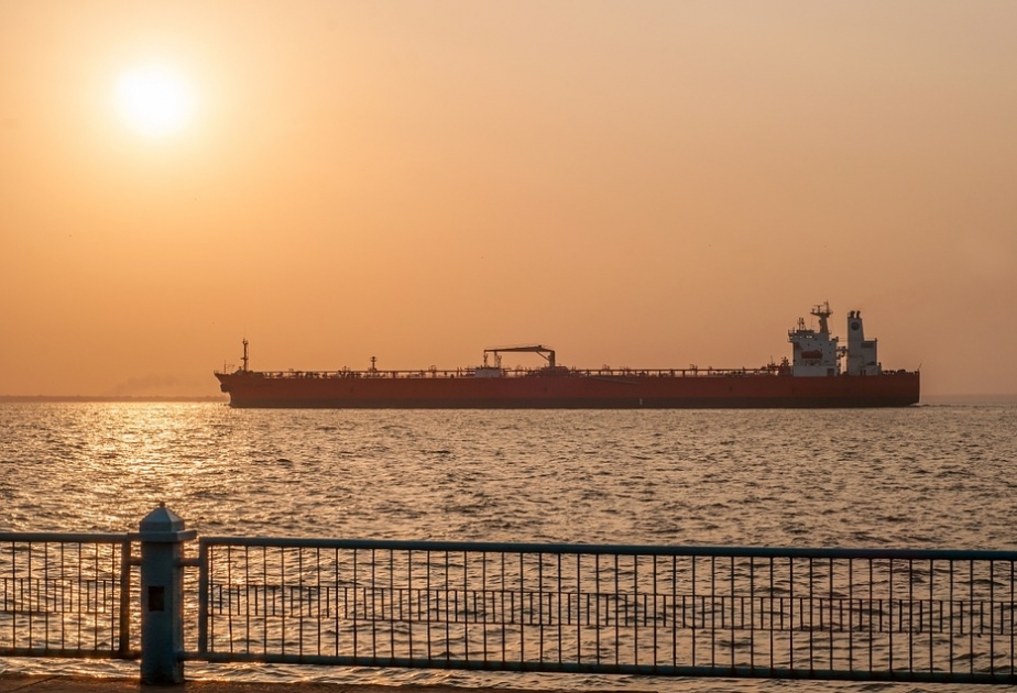 Украина приняла первый танкер с азербайджанской нефтью для Беларуси