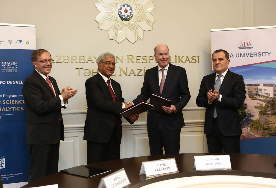 Presentación del programa de maestría desarrollado conjuntamente por la Universidad ADA y la Universidad George Washington