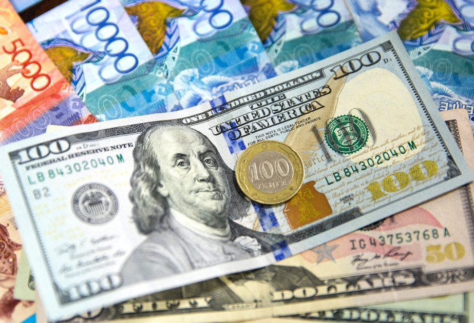 Qazaxıstanda dolların məzənnəsi rekord həddə yüksəlib