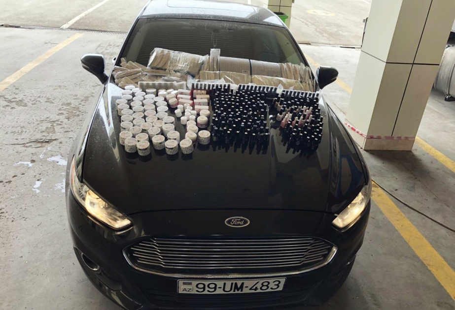 Kosmetik məhsulların ölkəyə qanunsuz yolla gətirilməsi cəhdinin qarşısı alınıb