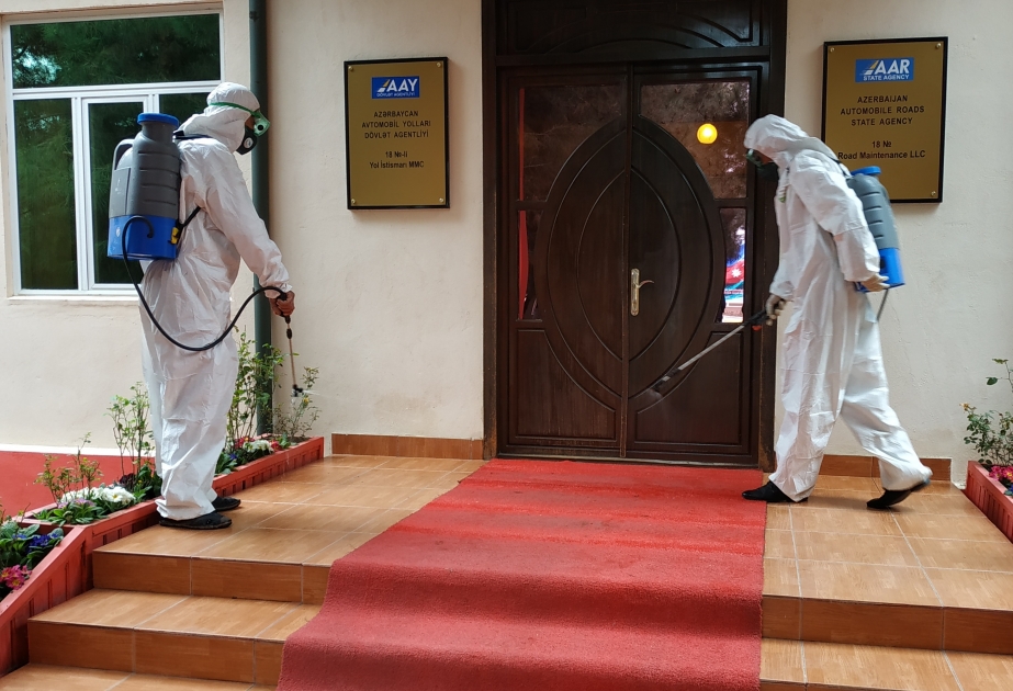 Avtomobil Yolları Dövlət Agentliyində dezinfeksiya işləri aparılır
