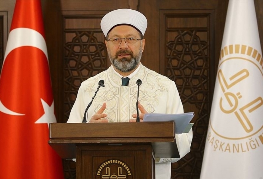 La Turquie ferme ses mosquées aux prières collectives