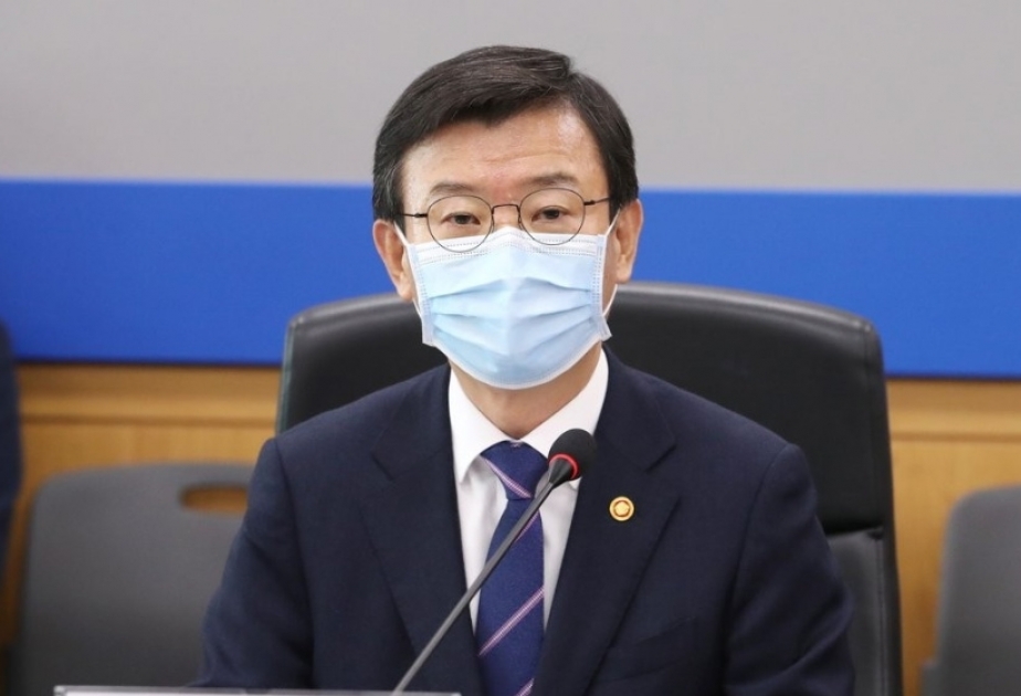 Cənubi Koreyada nazir koronavirus səbəbindən karantinə alınıb