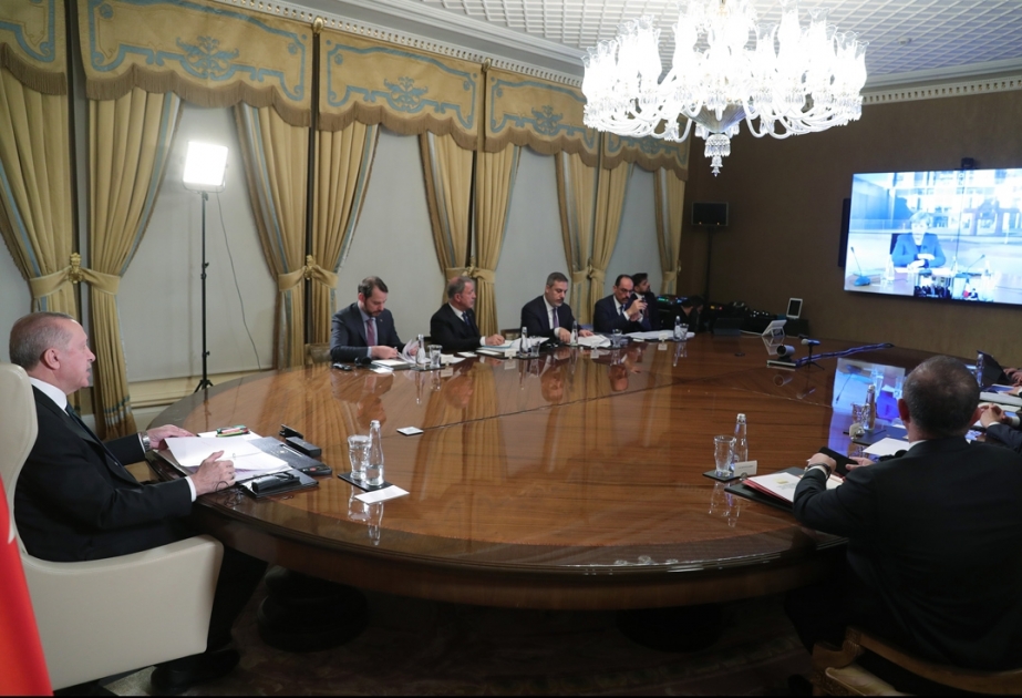 Liderlər Zirvəsi telekonfrans yolu ilə keçirilib