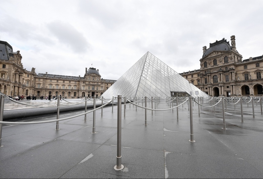 Cierre del Louvre ilustra grave crisis por Covid-19