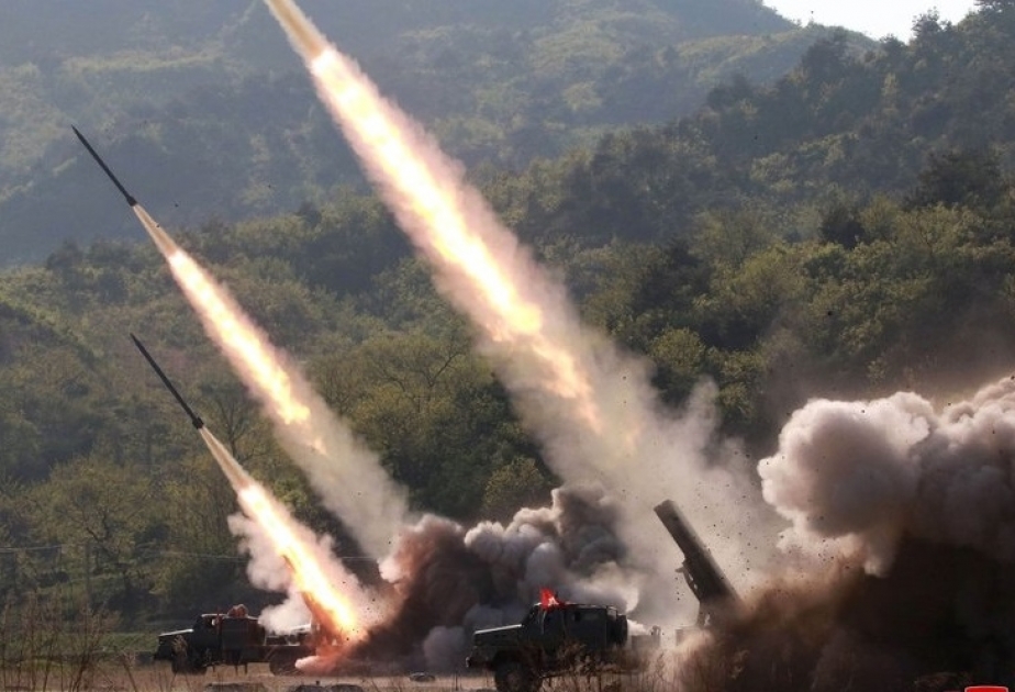 Yaponiya hökuməti Şimali Koreyanın növbəti dəfə ballistik raketləri sınaqdan keçirdiyini güman edir