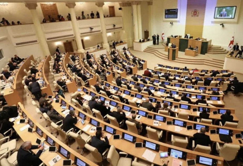 Gürcüstan parlamenti ölkədə fövqəladə vəziyyət elan olunması barədə qərarı dəstəkləyib