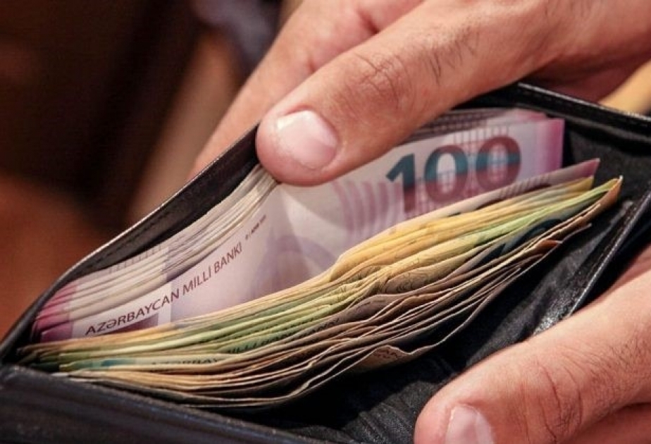 Yanvarda muzdla çalışan işçilərin orta aylıq nominal əməkhaqqı 712,1 manat olub