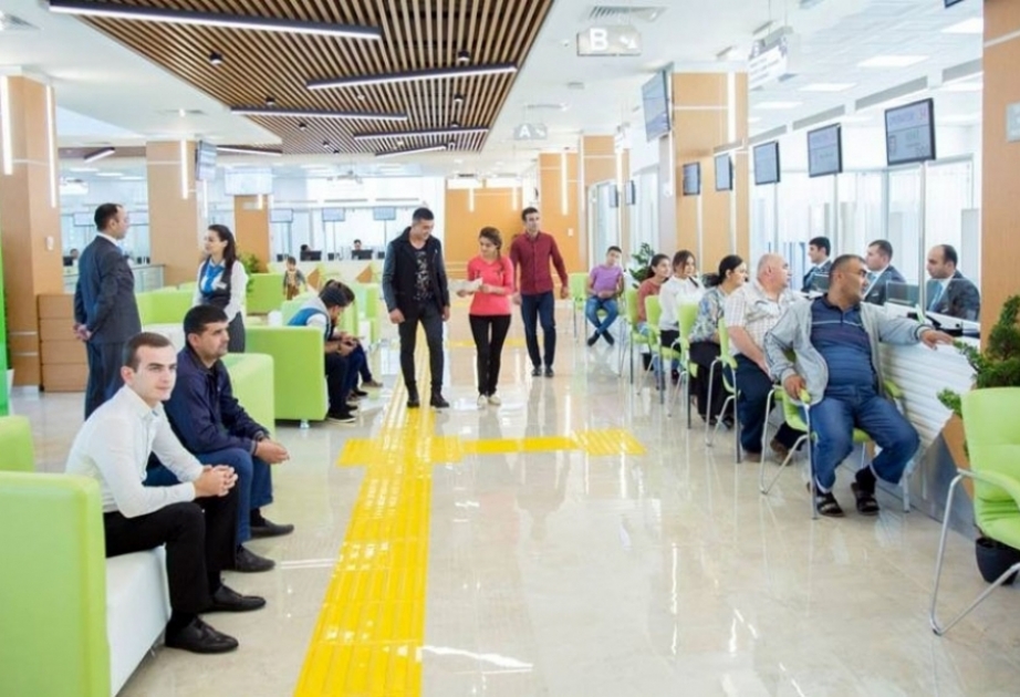 İki ayda hər bir ölkə sakini 142,1 manatlıq müxtəlif ödənişli xidmətlərdən istifadə edib