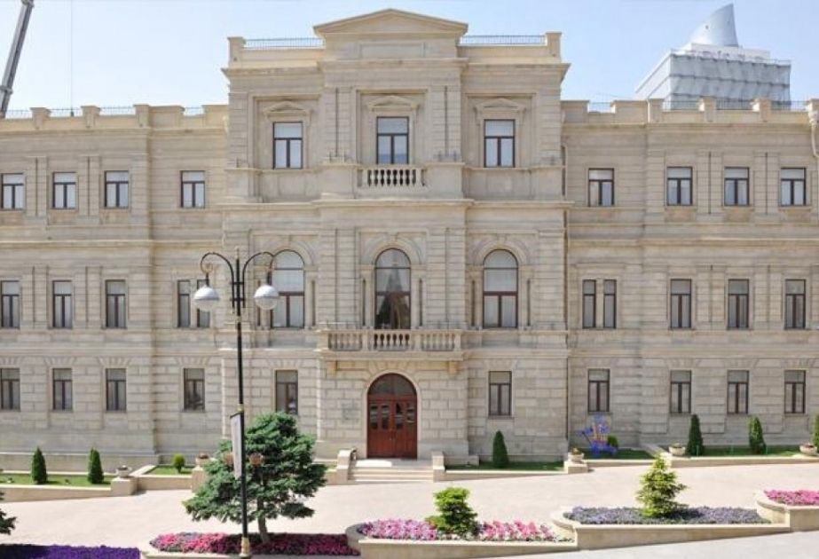 Milli İncəsənət Muzeyinin əməkdaşları Koronavirusla Mübarizəyə Dəstək Fonduna ianə ediblər