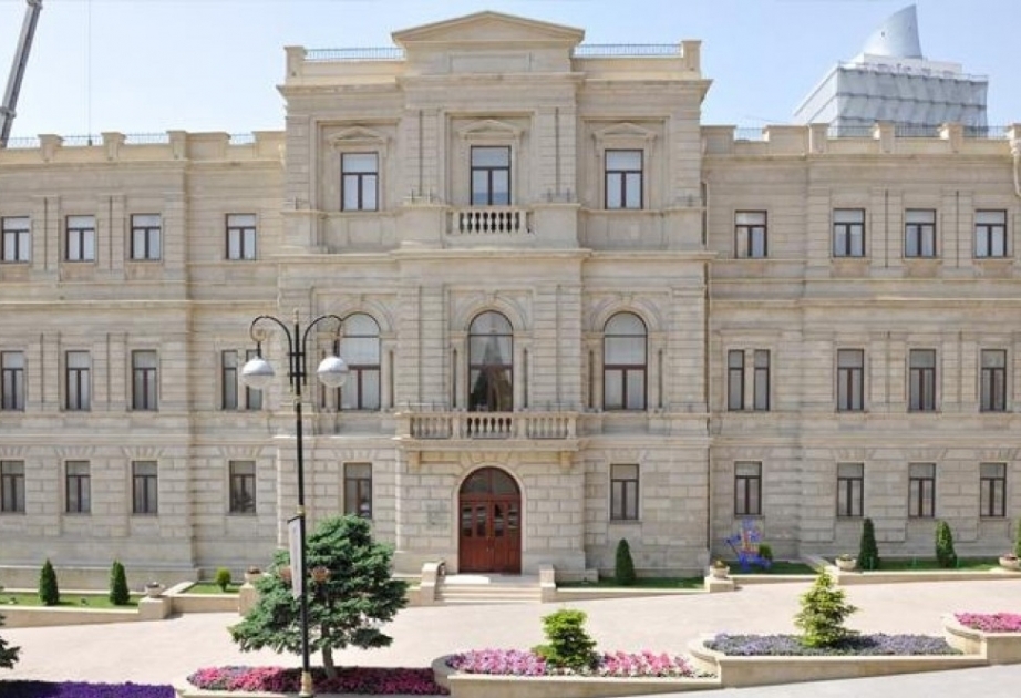 Национальный музей искусств перечислил средства в Фонд поддержки борьбы с коронавирусом