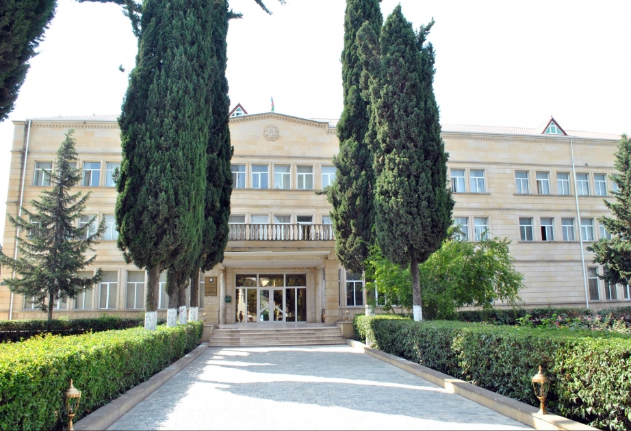 Cəlilabad Rayon İcra Hakimiyyətinin əməkdaşları Koronavirusla Mübarizəyə Dəstək Fonduna ianə ediblər