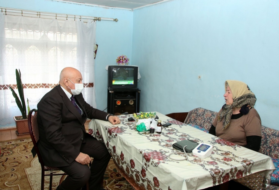 Ağcabədidə ahıl və tənha sakinlərə, ehtiyacı olanlara sosial xidmətlər göstərilir