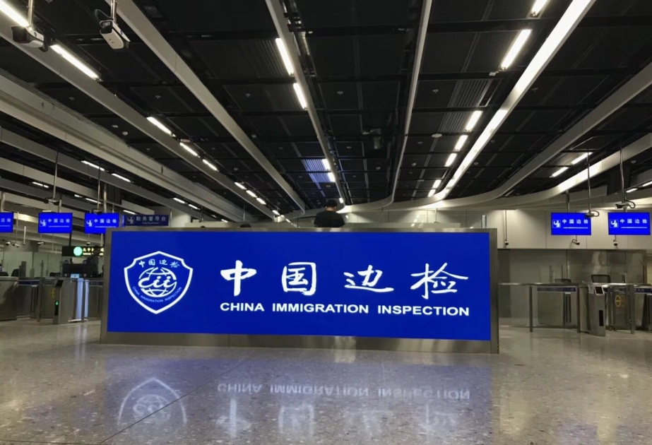中国宣布暂时停止外国人入境