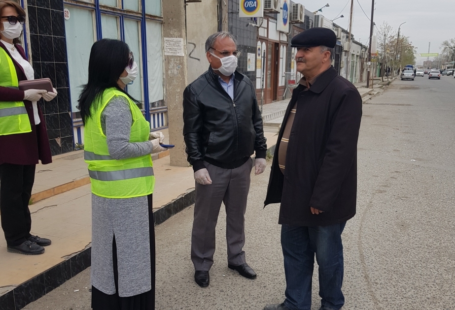 Qaradağ rayonunda vətəndaşlarla maarifləndirmə işləri aparılır