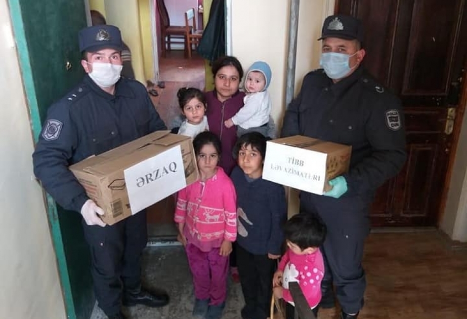 Daşkəsəndə polis əməkdaşları “Evdə qal” devizi altında aksiya keçiriblər