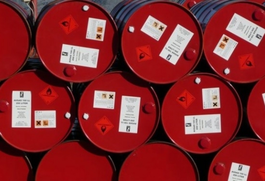 Цены на нефть выросли более чем на 2 доллара
