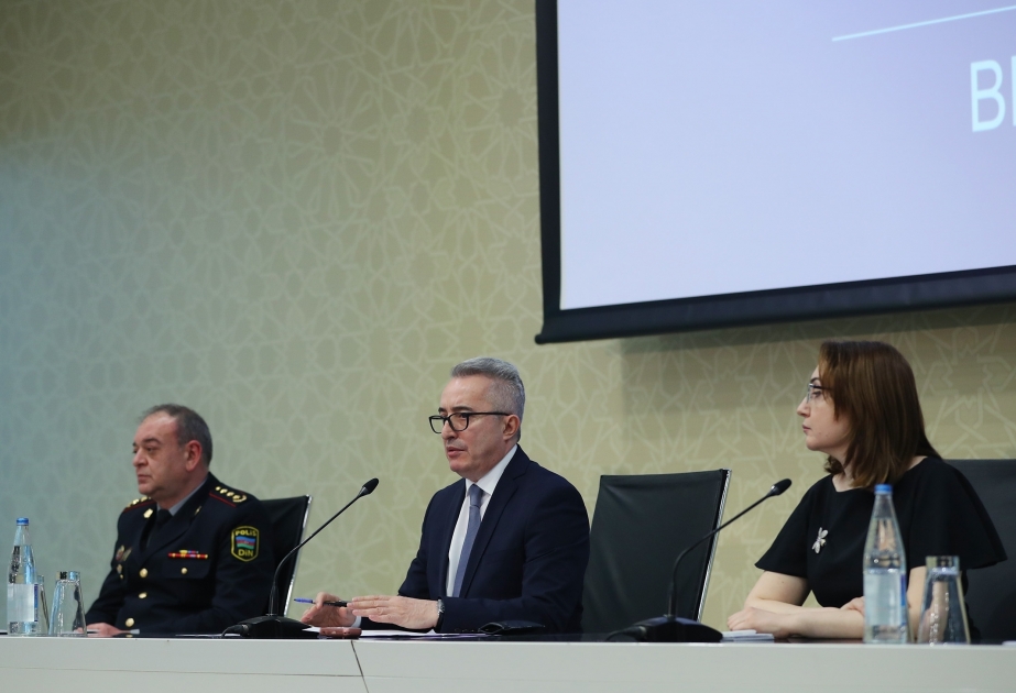 Materias primas para la producción de máscaras médicas se trajeron a Azerbaiyán