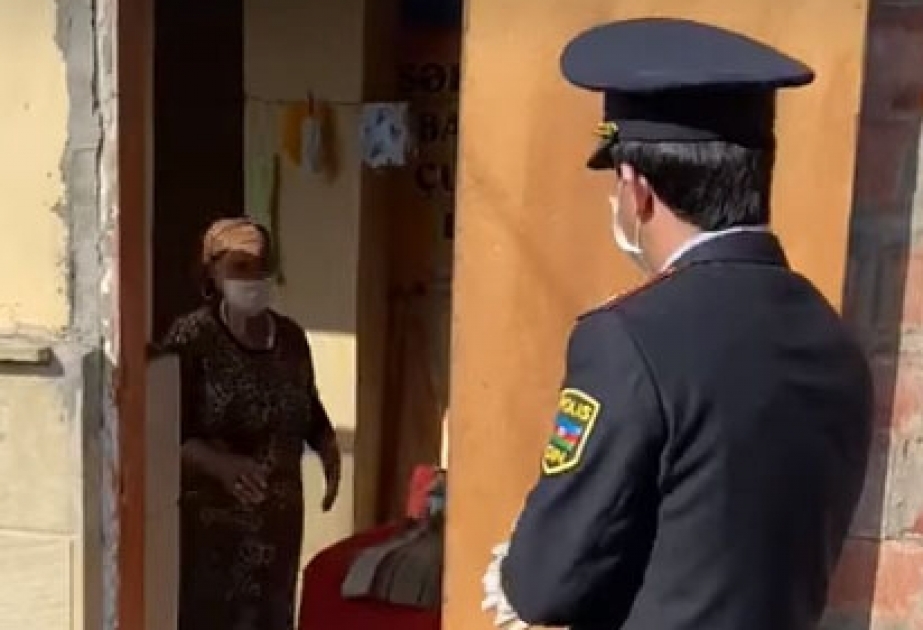 Hacıqabul polisi imkanı zəif olan və tənha yaşayan insanlara yardım edib