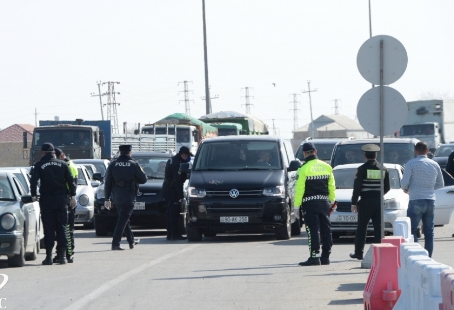 Дорожная полиция: На сегодняшний день на постах были пресечены попытки проезда 17 тыс. 576 транспортных средств