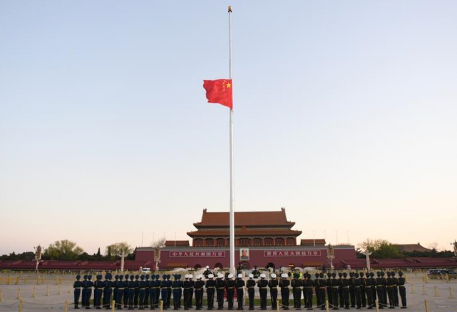 La Chine commémore la mémoire des victimes du COVID-19