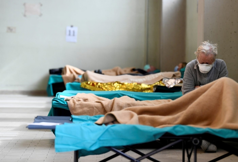 İspaniyada koronavirus səbəbindən ölənlərin sayında azalma müşahidə edilir