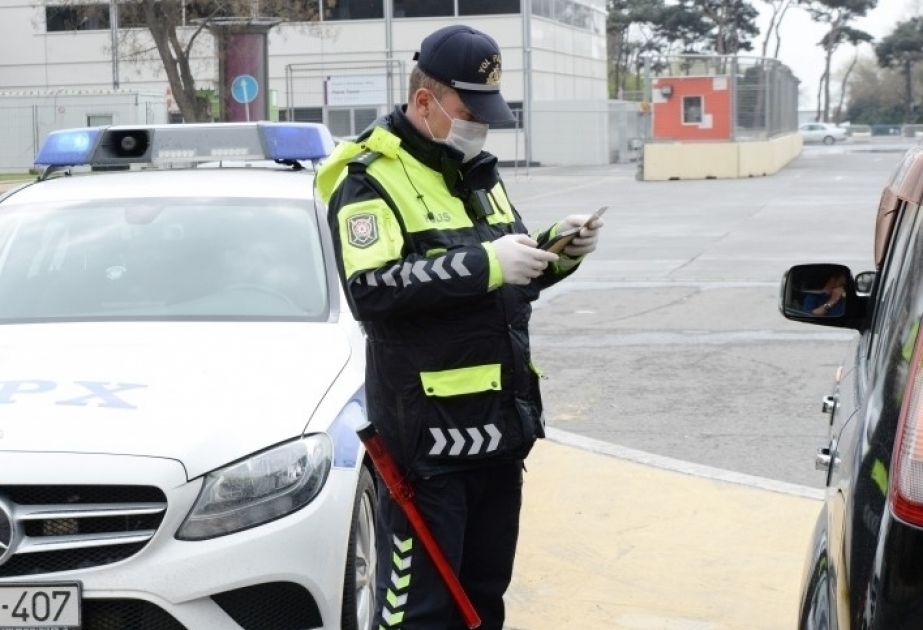 Policía multa a 1.369 conductores en 24 horas por incumplir las normas de la cuarentena