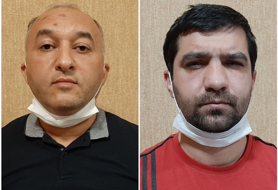الداخلية والنيابة العامة حول ضبط واعتقال اثنين كانا يبيعان شهادات مزيفة في باكو للتنقل الحر