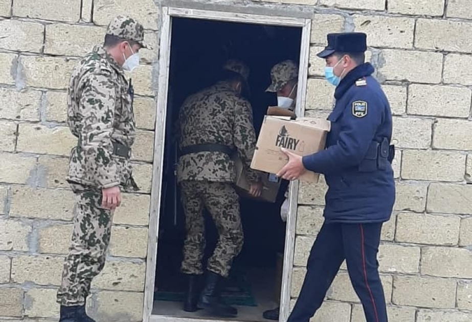 Qaradağda polis əməkdaşları aztəminatlı ailəyə yardım edib