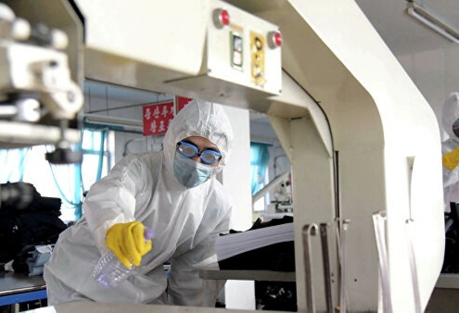 Şimali Koreyada koronavirusa qarşı nanoörtüklü maska hazırlanıb