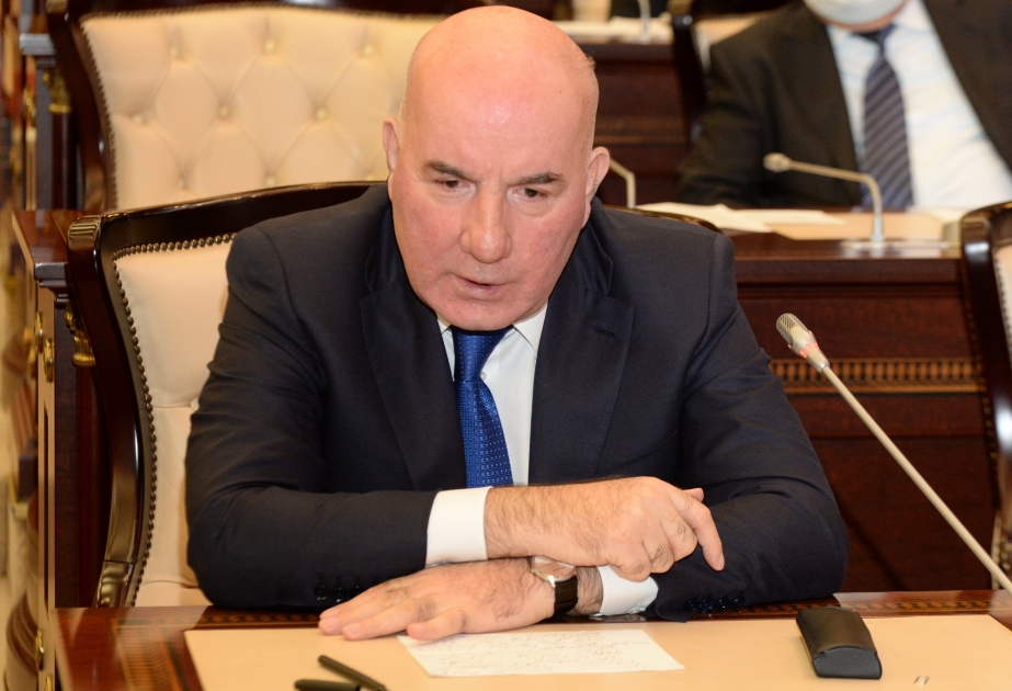 Milli Madjlis aprobó el nombramiento de nuevo miembro de la Junta Directiva del Banco Central de Azerbaiyán