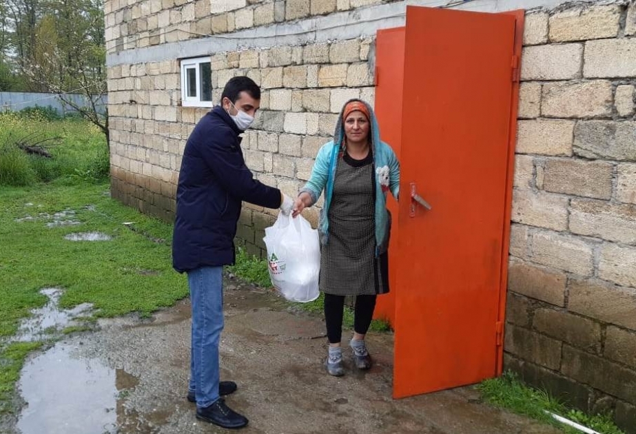 Masallı gəncləri rayonda keçirilən xeyriyyə aksiyasına qoşulublar