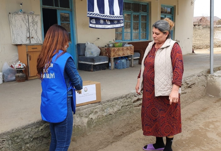 Xəzər rayonunda ahıl və xüsusi qayğıya ehtiyacı olan sakinlərə yardım paylanılıb