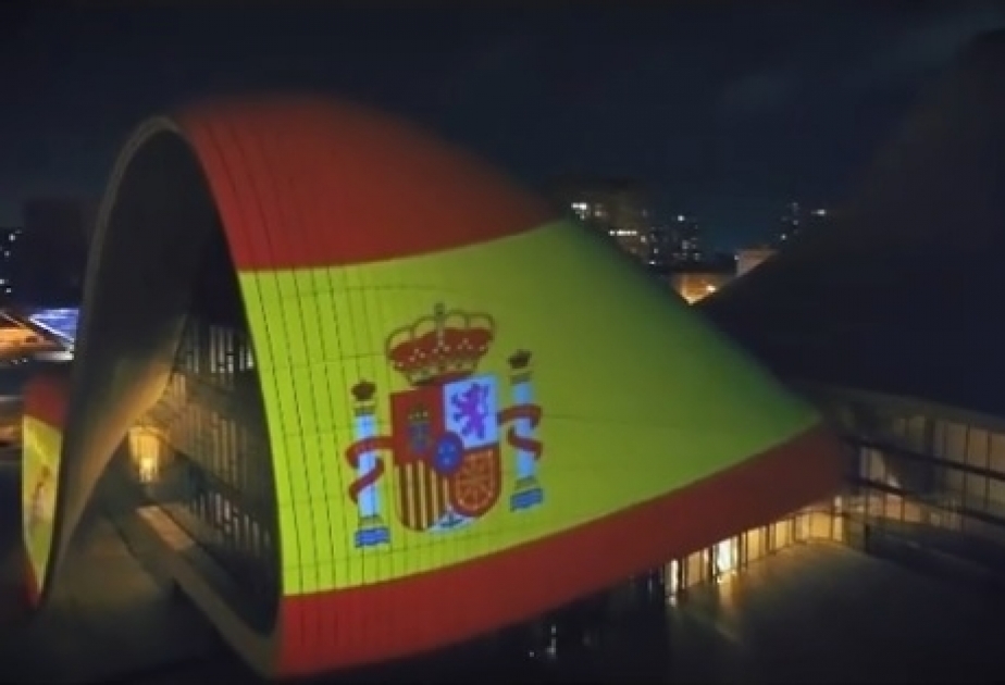 Heydər Əliyev Mərkəzinin binası üzərində İspaniya bayrağı videoproyeksiya olunub  VİDEO