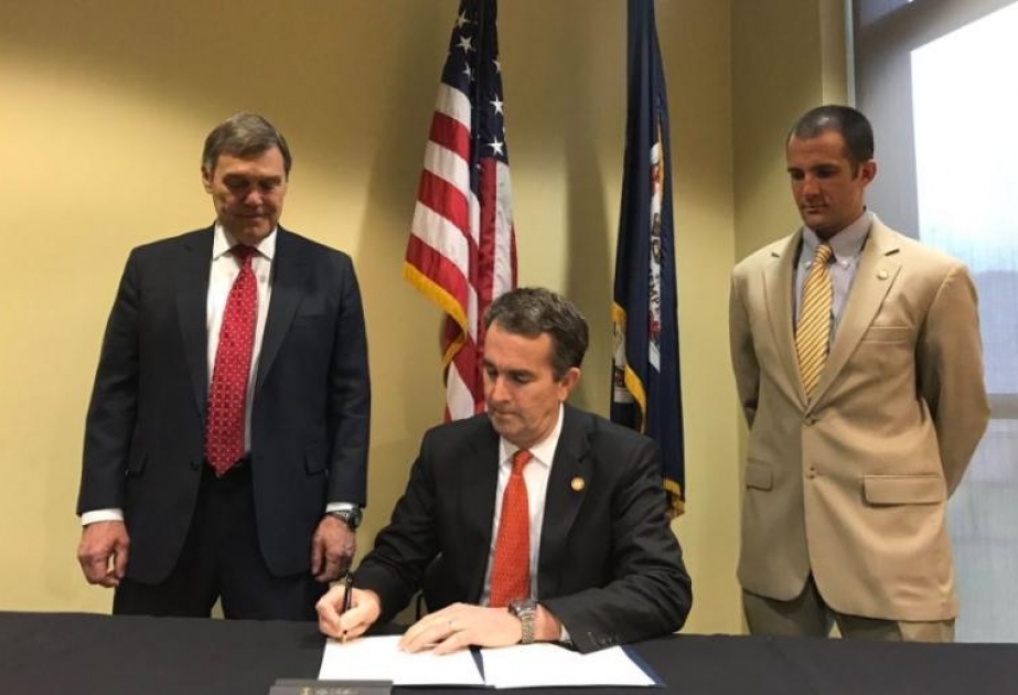 Губернатор Вирджинии подписал законы о контроле над оружием