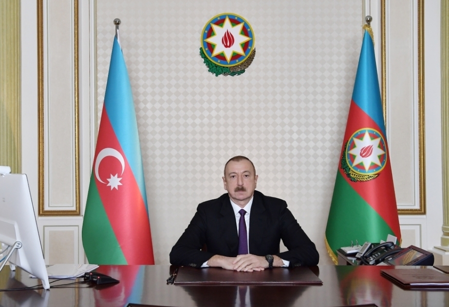 Ilham Aliyev: "Asignaron 2.500 millones de manats para mantener la estabilidad económica en Azerbaiyán"
