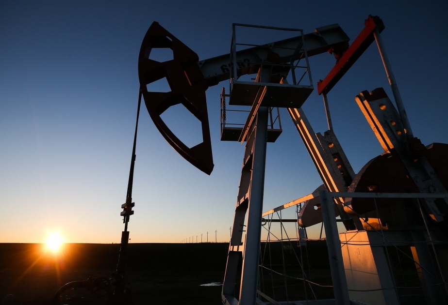 Petrolero con 85 mil toneladas de aceite ligero azerí de la SOCAR llegó al puerto de Yuzhny en Odessa