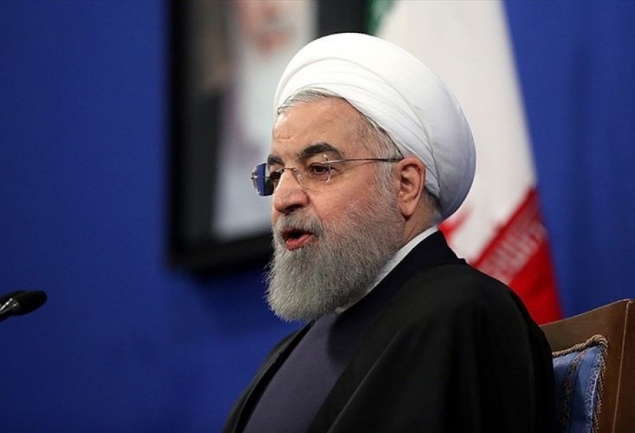 Həsən Ruhani: Dünya bir virusla, İran isə iki virusla mübarizə aparır