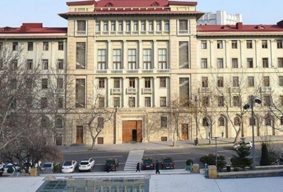 Premier de Azerbaiyán firma una decisión en relación con el pago de las tasas académicas de los estudiantes de grupos vulnerables
