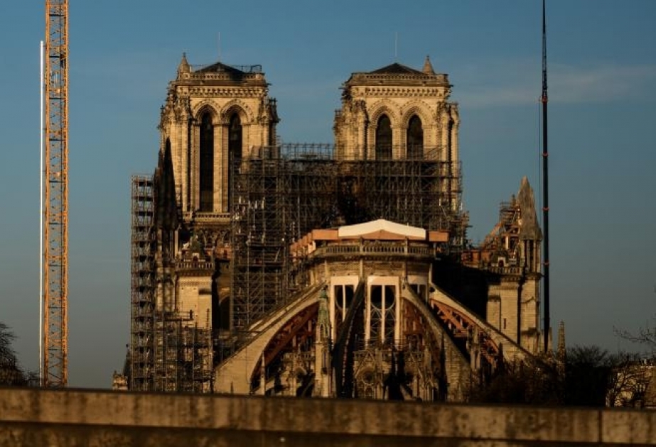 Paris Notr-Dam kilsəsində baş vermiş yanğından bir il ötür
