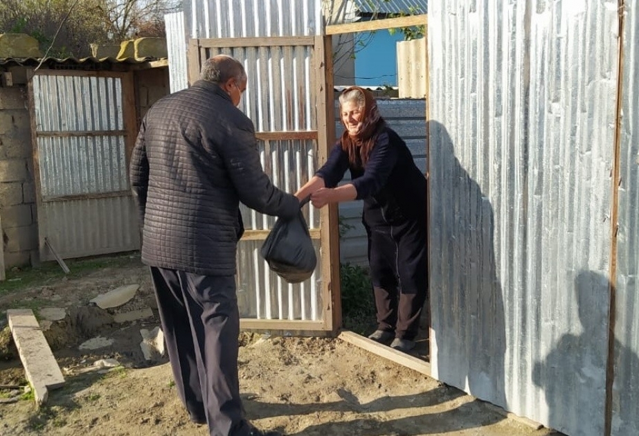 Neftçalada aztəminatlı ailələrə sosial yardımlar paylanılıb