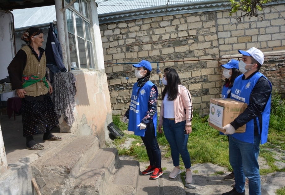 Tərtərdə tənha və kimsəsiz ahıllara, aztəminatlı ailələrə ərzaq yardımı aksiyası davam etdirilir