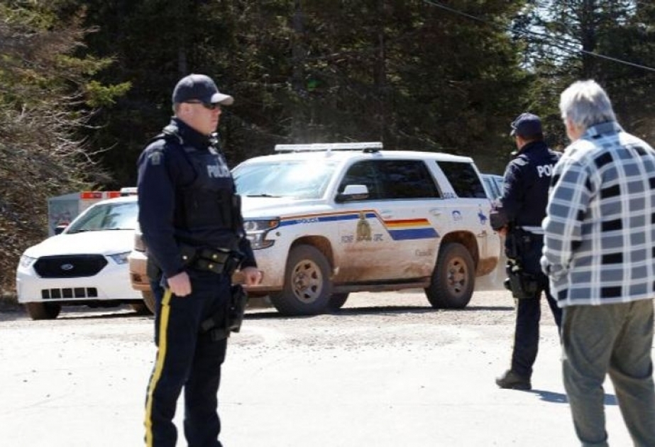 Преступник, выдав себя за полицейского, убил 16 человек в канадской провинции Новая Шотландия