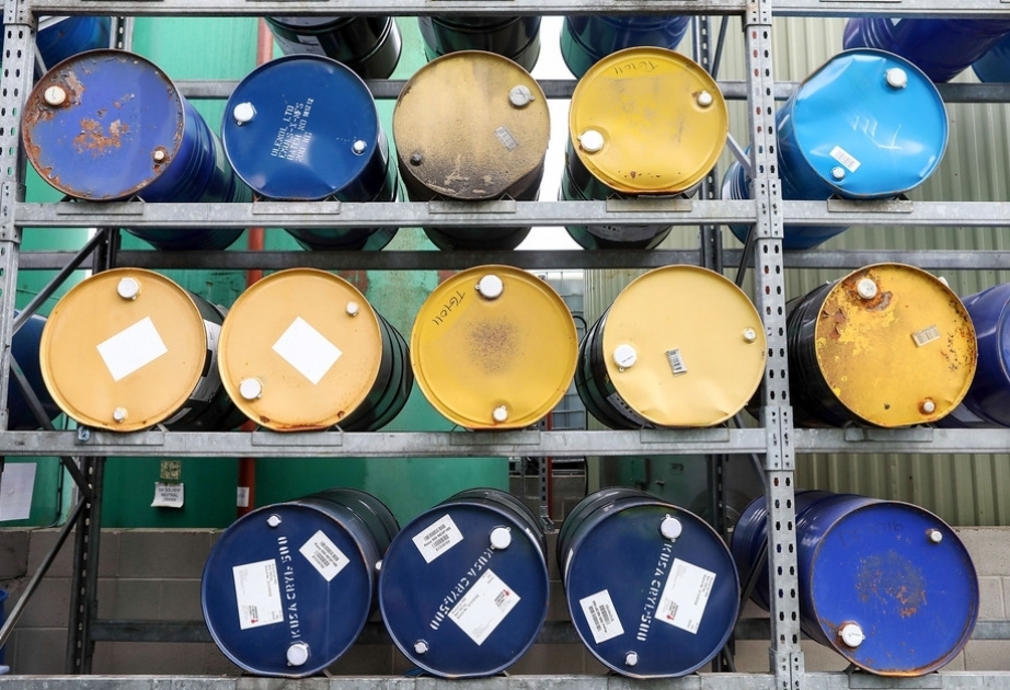 Le prix du baril de «Light sweet crude» en forte chute sur les bourses mondiales